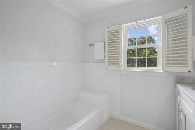 911 RAIL CT, Mclean, VA 22102