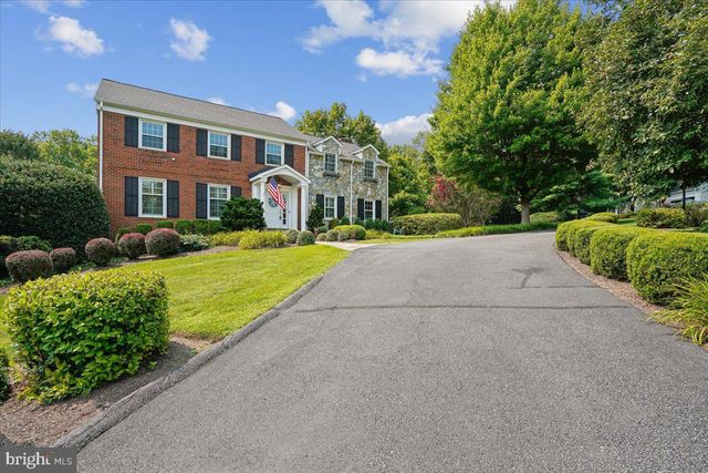 911 RAIL CT, Mclean, VA 22102