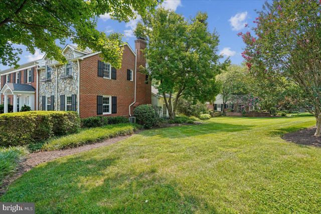 911 RAIL CT, Mclean, VA 22102