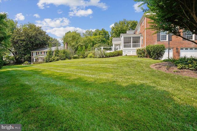 911 RAIL CT, Mclean, VA 22102