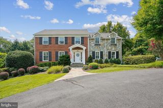 911 RAIL CT, Mclean, VA 22102