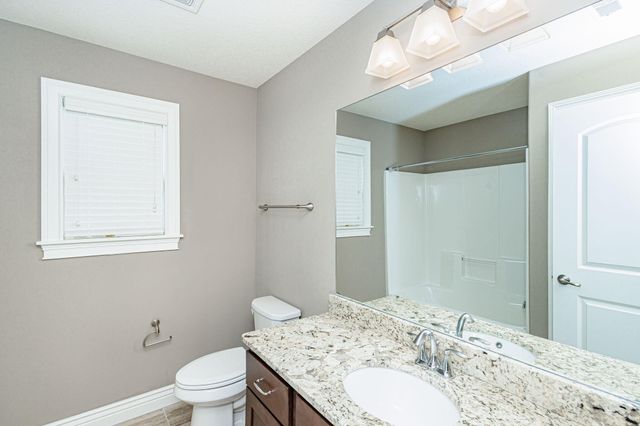 6401 COBBLE CREEK DR, Columbia, MO 65201