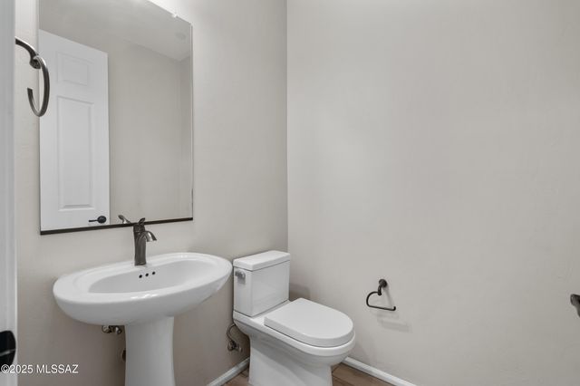 9813 E Miller Peak Trail, Tucson, AZ 85747