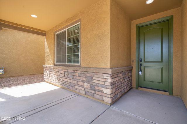 9813 E Miller Peak Trail, Tucson, AZ 85747