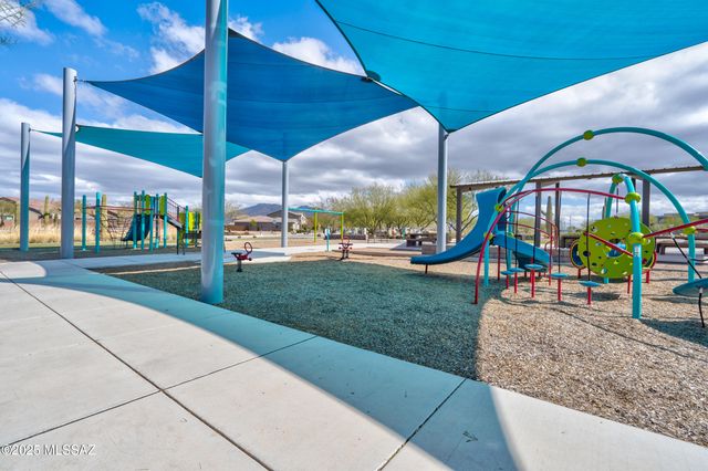 9813 E Miller Peak Trail, Tucson, AZ 85747