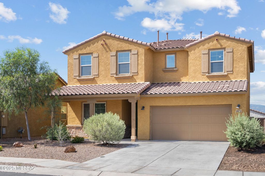 9813 E Miller Peak Trail, Tucson, AZ 85747