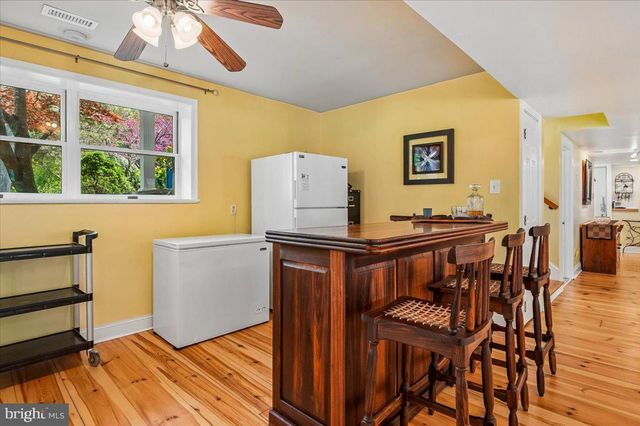 6428 WEEMS AVE, Tracys Landing, MD 20779