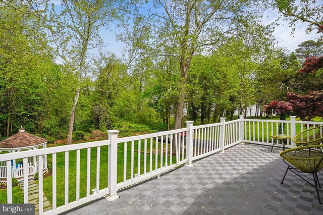 6428 WEEMS AVE, Tracys Landing, MD 20779