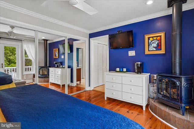 6428 WEEMS AVE, Tracys Landing, MD 20779