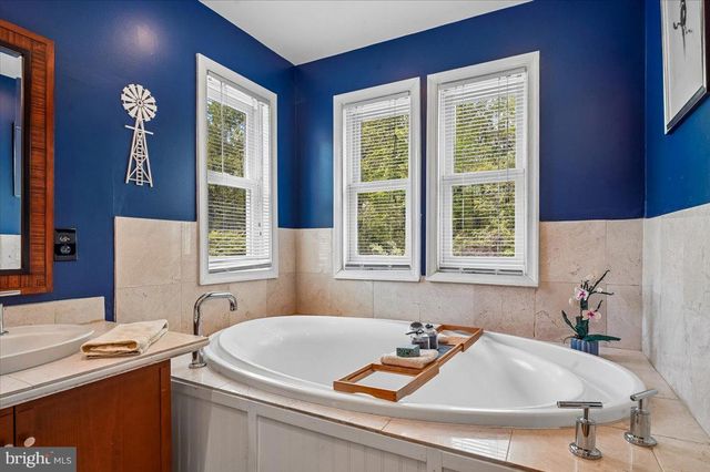 6428 WEEMS AVE, Tracys Landing, MD 20779