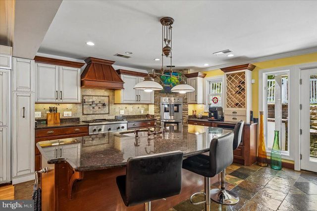 6428 WEEMS AVE, Tracys Landing, MD 20779