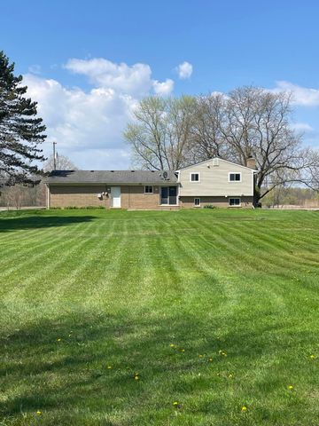 60000 Romeo Plank Road, Ray, MI 48096