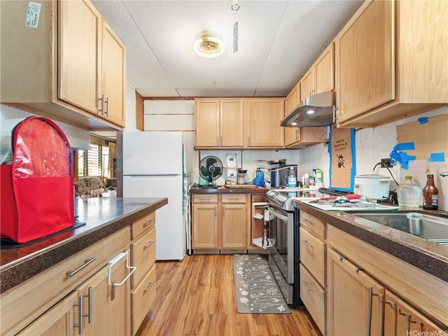 86-48 Hoaha Street, Waianae, HI 96792