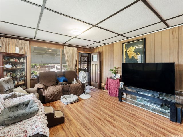 86-48 Hoaha Street, Waianae, HI 96792