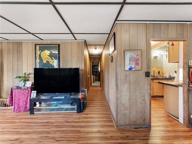 86-48 Hoaha Street, Waianae, HI 96792