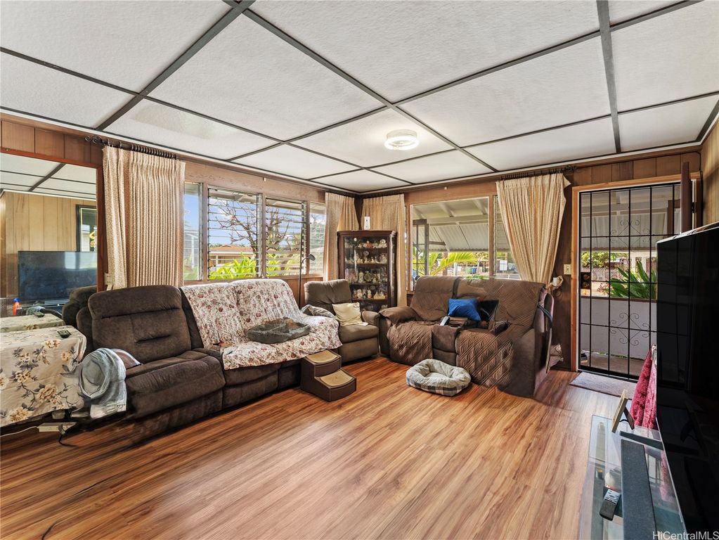 86-48 Hoaha Street, Waianae, HI 96792