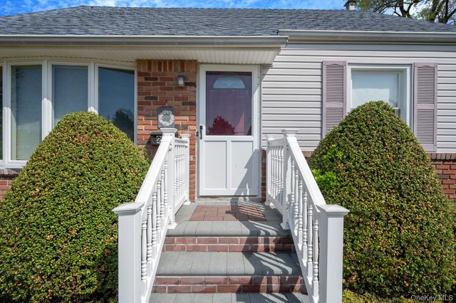 216 Doris Avenue, North Bellmore, NY 11710