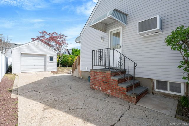 216 Doris Avenue, North Bellmore, NY 11710