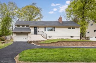 62 Elmwood Ter, Wayne Twp., NJ 07470