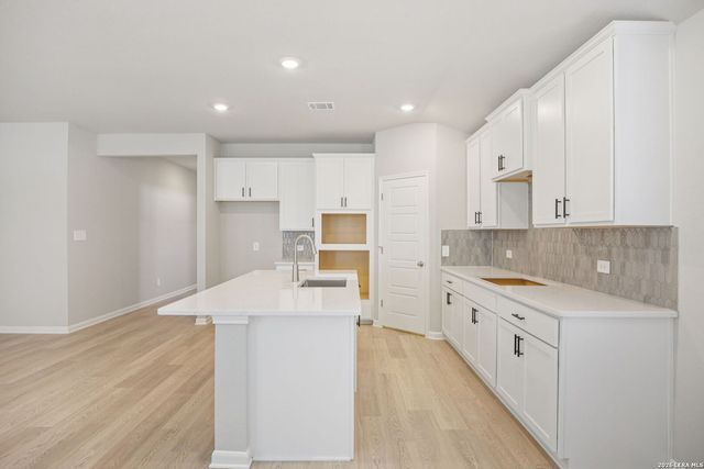 1428 Arcas Way, San Antonio, TX 78245