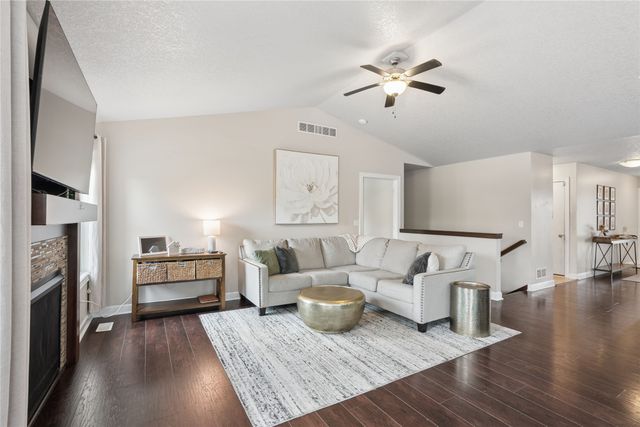 175 SE Stone Prairie Drive, Waukee, IA 50263