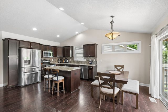 175 SE Stone Prairie Drive, Waukee, IA 50263