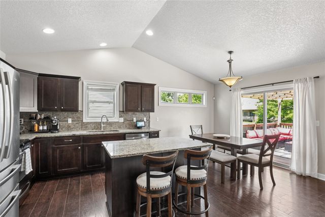 175 SE Stone Prairie Drive, Waukee, IA 50263