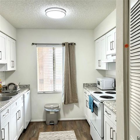 7531 PITCH PINE CIRCLE 197, Tampa, FL 33617