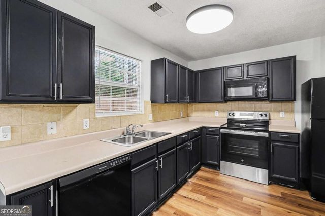 6798 Merrywood Drive, Fairburn, GA 30213