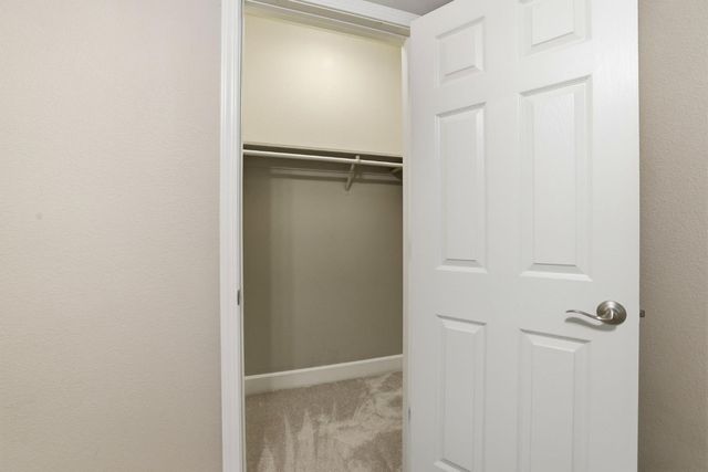 576 Sutherland Ranch Ln, Roseville, CA 95678