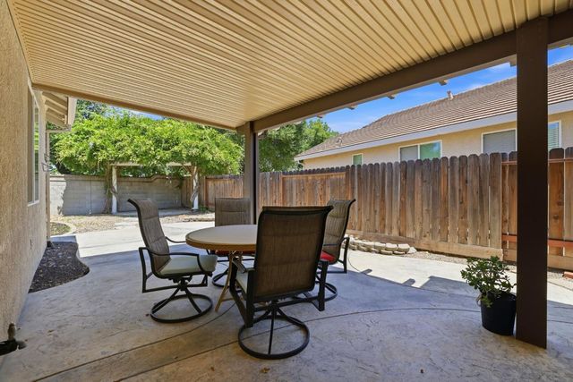 576 Sutherland Ranch Ln, Roseville, CA 95678