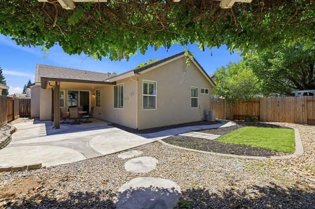 576 Sutherland Ranch Ln, Roseville, CA 95678