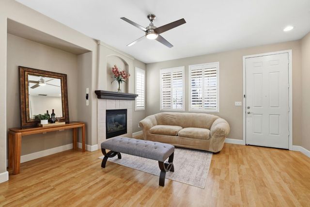 576 Sutherland Ranch Ln, Roseville, CA 95678