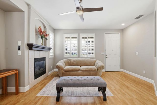 576 Sutherland Ranch Ln, Roseville, CA 95678