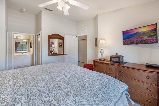 2895 Cypress Trace CIR 202, Naples, FL 34119