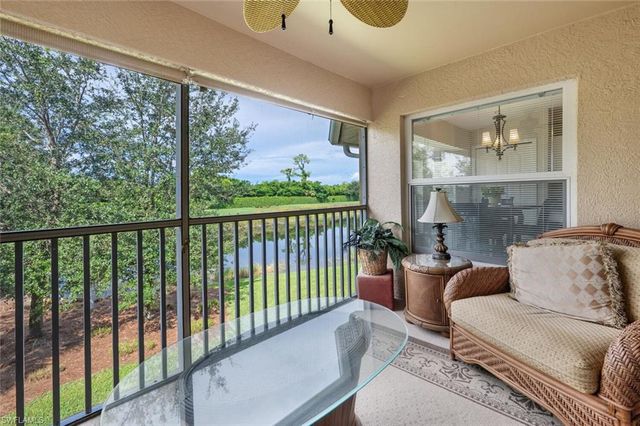 2895 Cypress Trace CIR 202, Naples, FL 34119