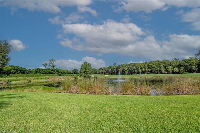 2895 Cypress Trace CIR 202, Naples, FL 34119