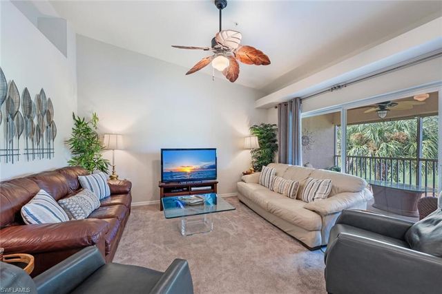2895 Cypress Trace CIR 202, Naples, FL 34119