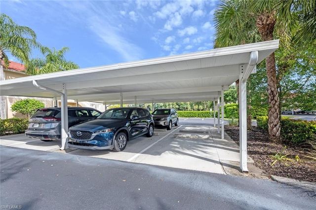 2895 Cypress Trace CIR 202, Naples, FL 34119