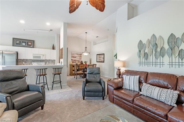 2895 Cypress Trace CIR 202, Naples, FL 34119