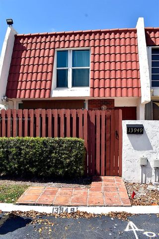 13949 SW 84th St 801, Miami, FL 33183
