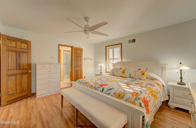 6 Crown Pt., Clifton Park, NY 12019