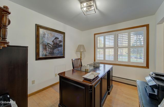6 Crown Pt., Clifton Park, NY 12019