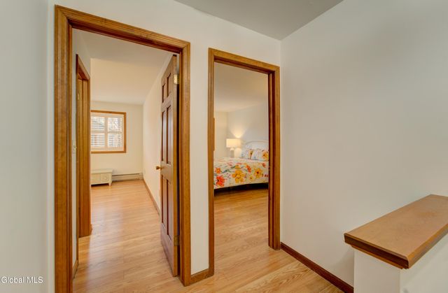 6 Crown Pt., Clifton Park, NY 12019
