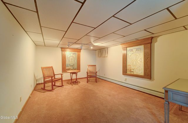 6 Crown Pt., Clifton Park, NY 12019