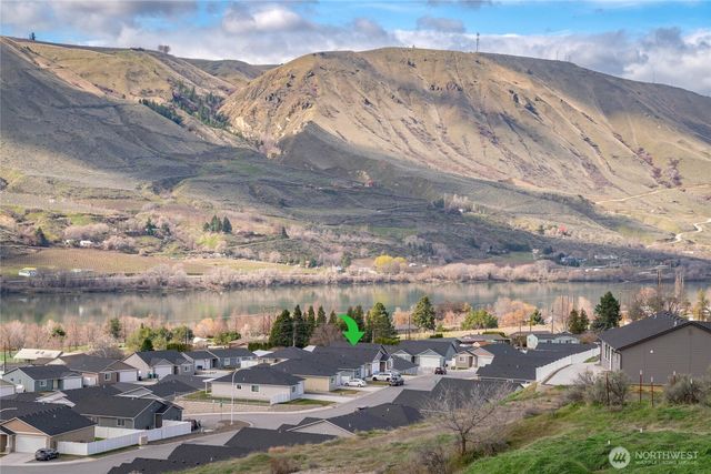 2276 SE Sage Brooke Road, East Wenatchee, WA 98802