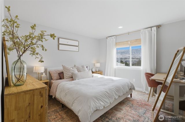 2276 SE Sage Brooke Road, East Wenatchee, WA 98802