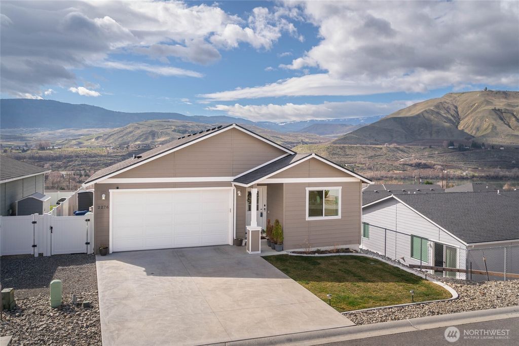 2276 SE Sage Brooke Road, East Wenatchee, WA 98802