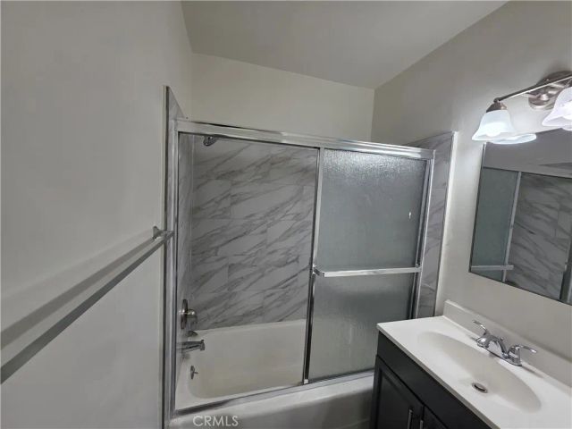 20754 Hartland 1, Winnetka, CA 91306