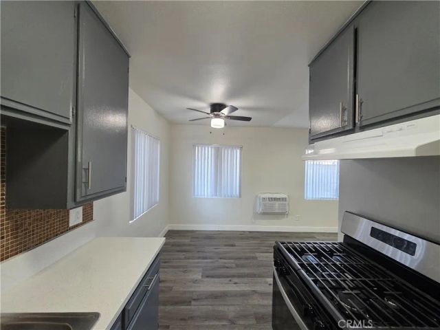 20754 Hartland 1, Winnetka, CA 91306